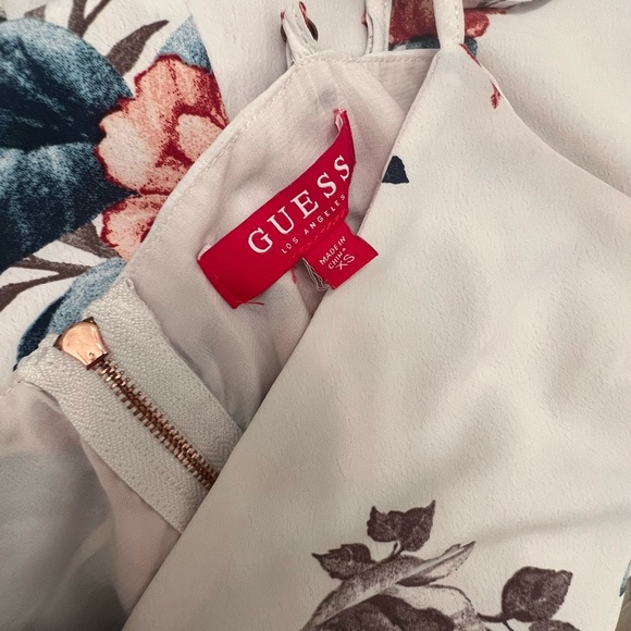 Guess Floral Jumpsuit - Picture 2 of 4